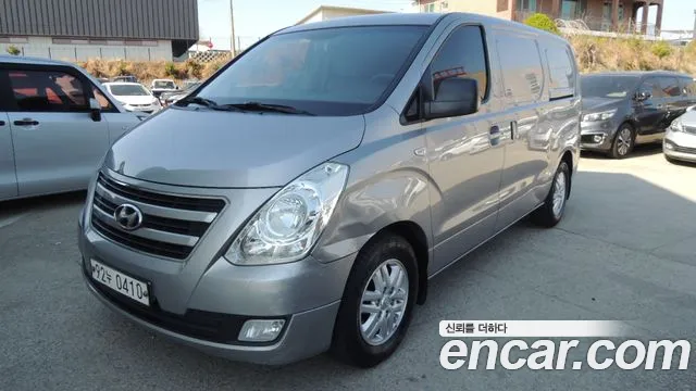 Hyundai Starex 2018 — photo 1