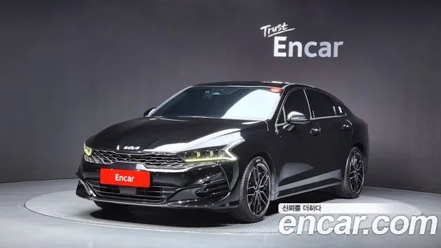 Kia K5 2023 — photo 1