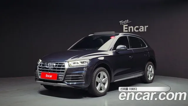 Audi Q5 2020 — photo 1
