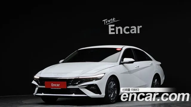 Hyundai AVANTE 2025 — photo 1