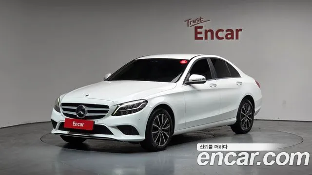 Mercedes-Benz C-Class 2020 — photo 1