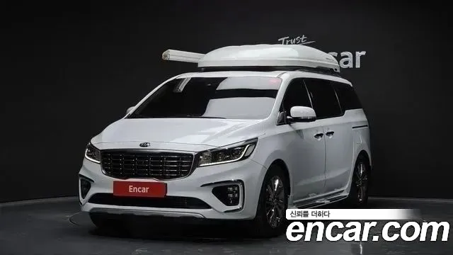 Kia Canival 2019 — photo 1