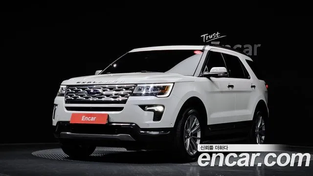 Ford Explorer 2018 — photo 1