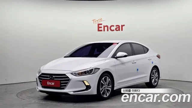 Hyundai AVANTE 2018 — photo 1