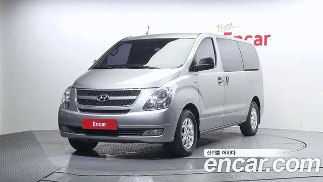 Hyundai Starex 2015 — photo 1