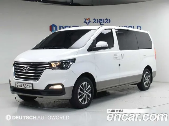 Hyundai Starex 2018 — photo 1