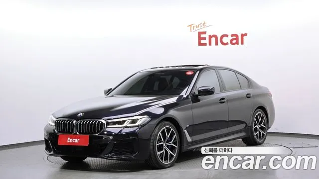 BMW 5-Series 2022 — photo 1