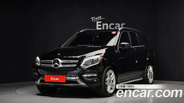 Mercedes-Benz GLE-Class 2018 — photo 1