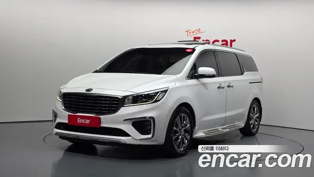 Kia Canival 2019 — photo 1