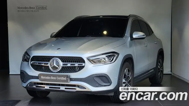 Mercedes-Benz GLA-Class 2021 — photo 1