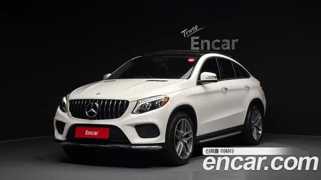 Mercedes-Benz GLE-Class 2017 — photo 1