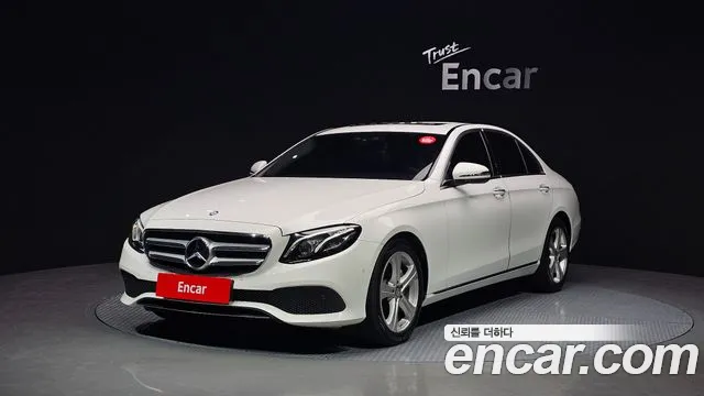 Mercedes-Benz E-Class 2017 — photo 1
