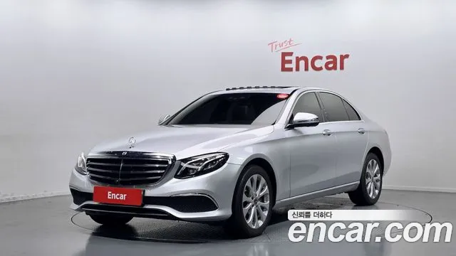 Mercedes-Benz E-Class 2020 — photo 1