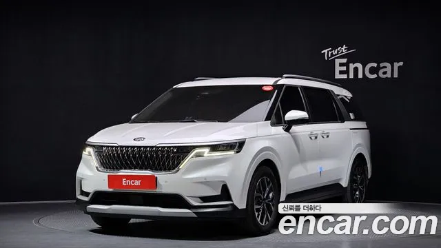 Kia Canival 2021 — photo 1