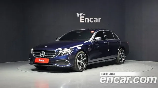 Mercedes-Benz E-Class 2020 — photo 1