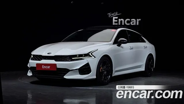 Kia K5 2020 — photo 1