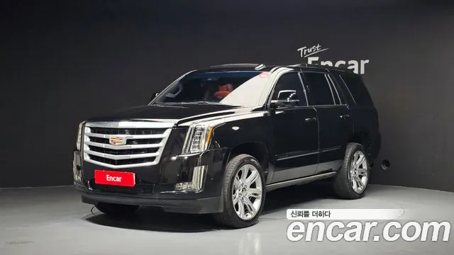 Cadillac Escalade 2019 — photo 1
