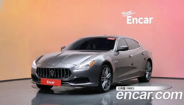 Maserati Quattroporte 2017 — photo 1