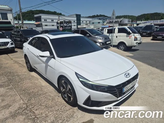 Hyundai AVANTE 2022 — photo 1