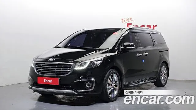 Kia Canival 2017 — photo 1