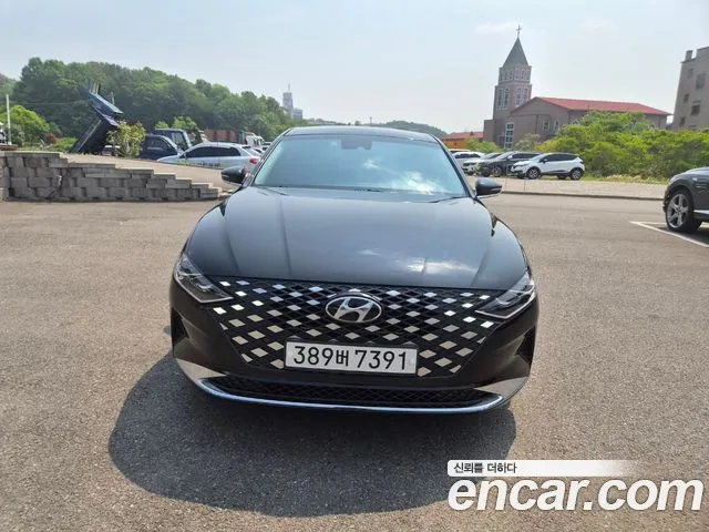 Hyundai Grandeur 2022 — photo 1