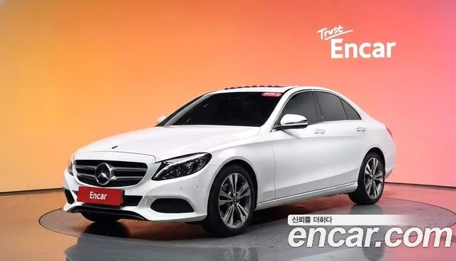 Mercedes-Benz C-Class 2018 — photo 1
