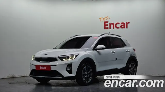 Kia Stonic 2018 — photo 1