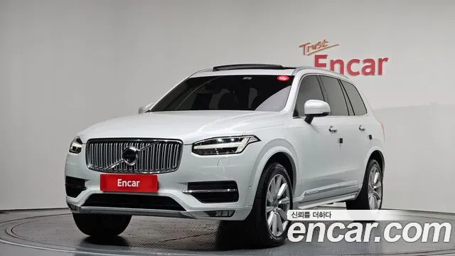 Volvo XC90 2018 — photo 1