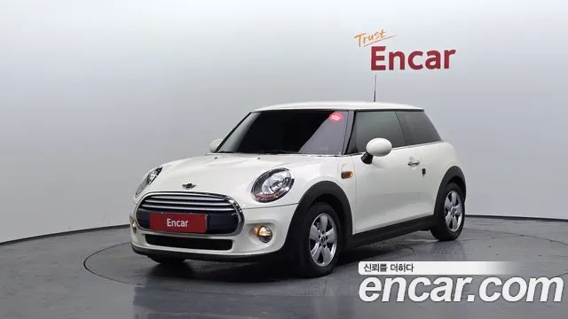 Mini Cooper 2015 — photo 1