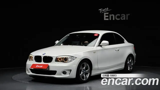 BMW 1-Series 2011 — photo 1