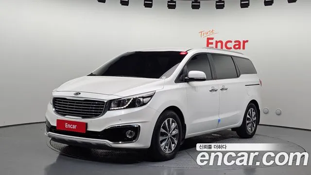 Kia Canival 2016 — photo 1
