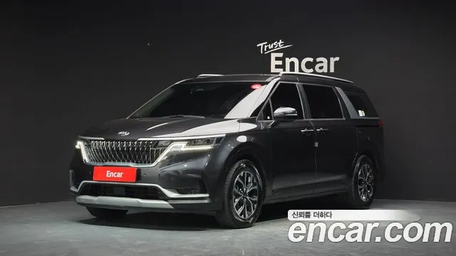 Kia Canival 2021 — photo 1