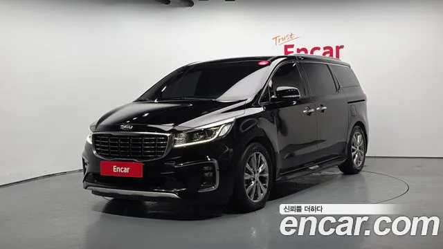 Kia Canival 2019 — photo 1