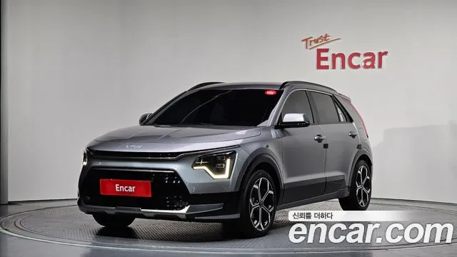 Kia Niro 2022 — photo 1