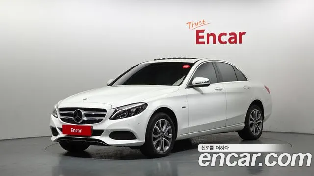 Mercedes-Benz C-Class 2018 — photo 1