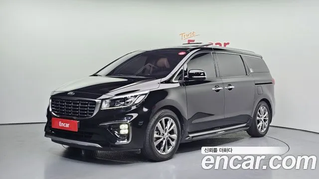 Kia Canival 2019 — photo 1
