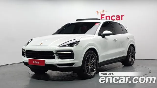 Porsche Cayenne 2022 — photo 1