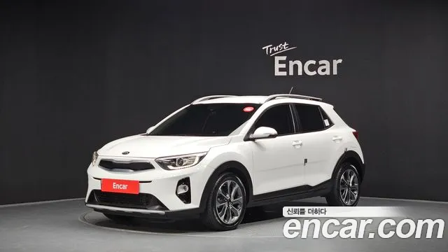 Kia Stonic 2018 — photo 1
