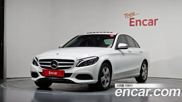 Mercedes-Benz C-Class 2018 — photo 1