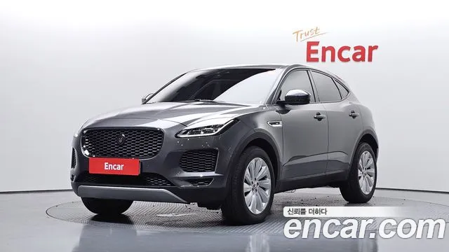 Jaguar E-PACE 2018 — photo 1