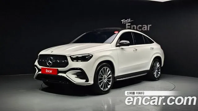 Mercedes-Benz GLE-Class 2026 — photo 1