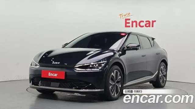 Kia EV6 2023 — photo 1