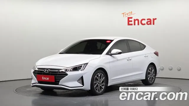 Hyundai AVANTE 2019 — photo 1