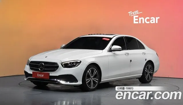 Mercedes-Benz E-Class 2021 — photo 1