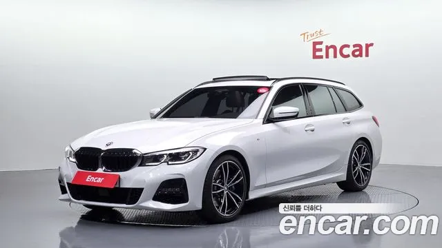 BMW 3-Series 2022 — photo 1