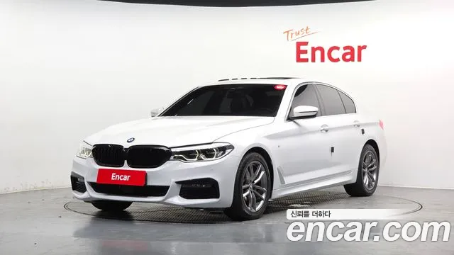 BMW 5-Series 2018 — photo 1