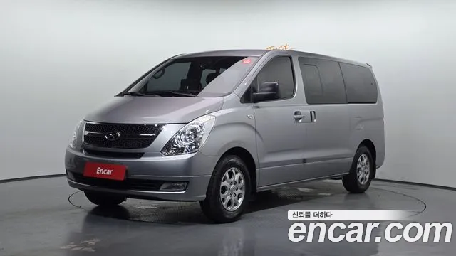 Hyundai Starex 2011 — photo 1