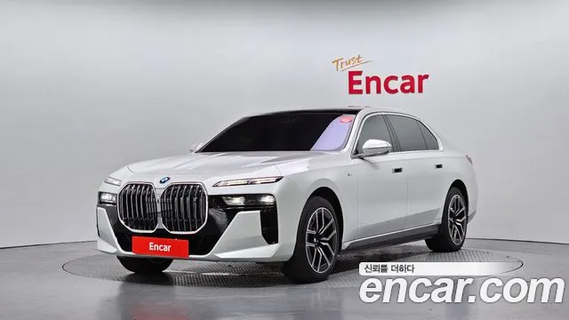 BMW i7 2024 — photo 1
