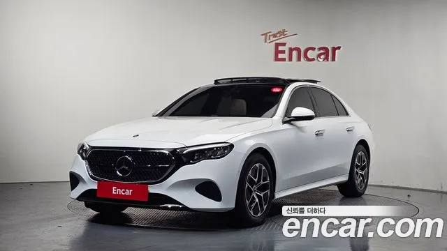 Mercedes-Benz E-Class 2026 — photo 1