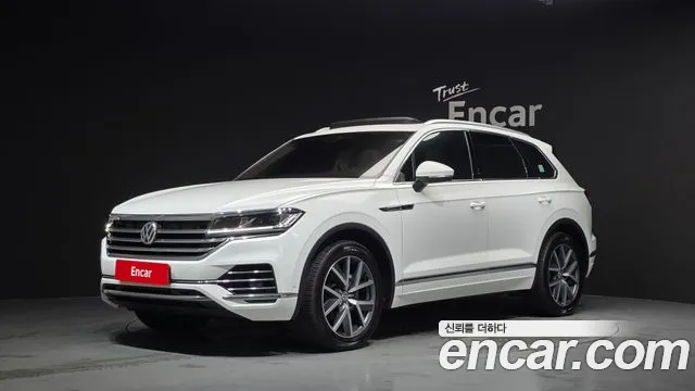 Volkswagen Touareg 2020 — photo 1